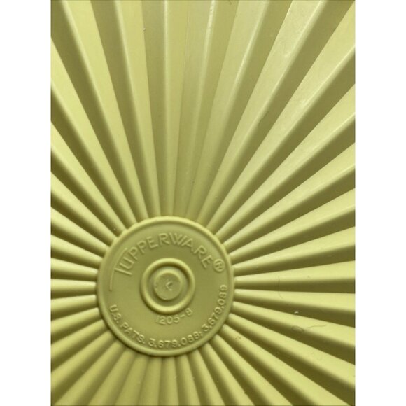 Tupperware Servalier Replacement Lid 1205-8 Harvest Gold Round 8 1/4” Vintage - Picture 2 of 5